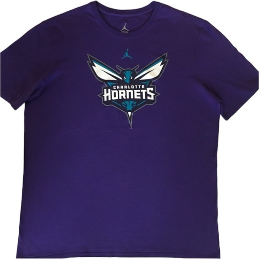 Jordan Charlotte Hornets Womens T Shirt Size: XL